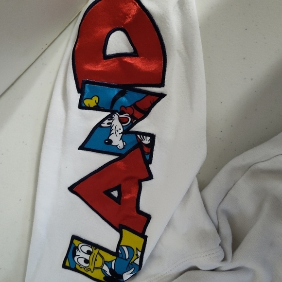 Disney Vintage Style Crew Neck Sweatshirt Size small Disneyland - Picture 6 of 10